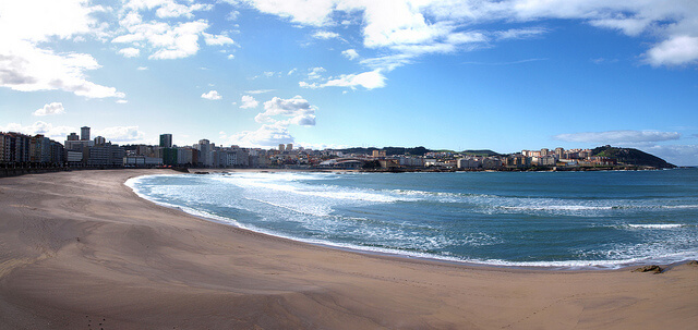 Playa de Riazor en a Coruña