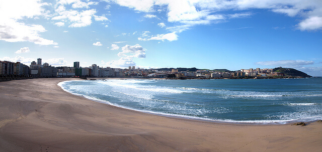 Playa de Riazor en a Coruña