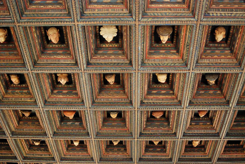 Techo del Salón de Estado del Castillo Real de Cracovia