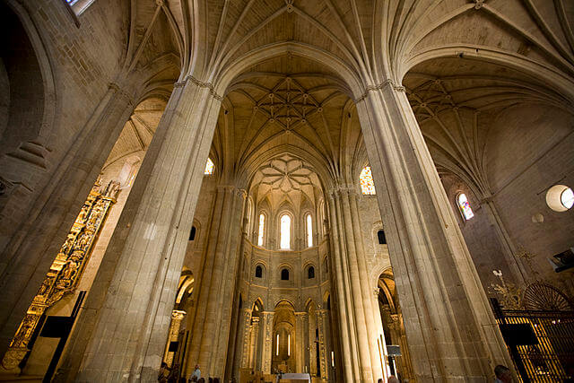 Interior de la catedral de Santo Domingo de la Calzada