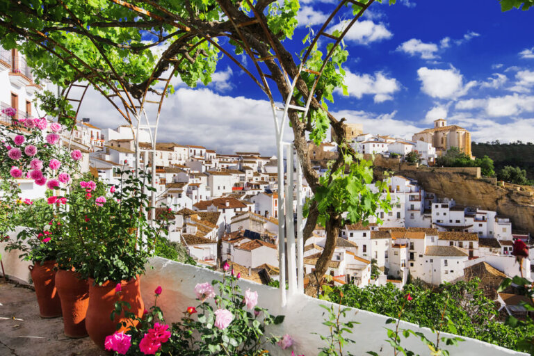 Pueblos mágicos y de arquitectura blanca en España