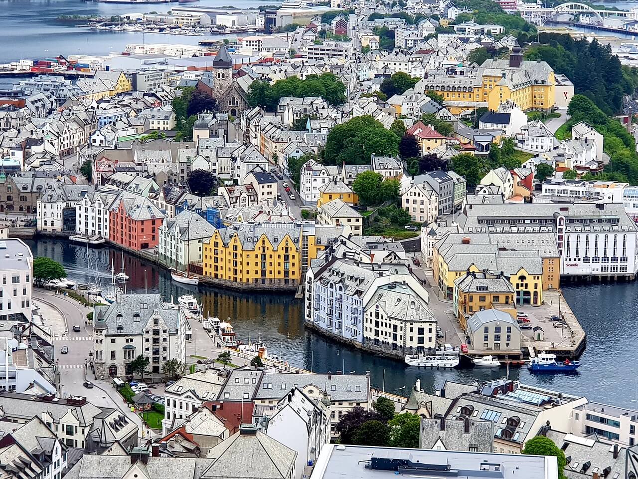 Vista de Alesund desde el monte Aksla