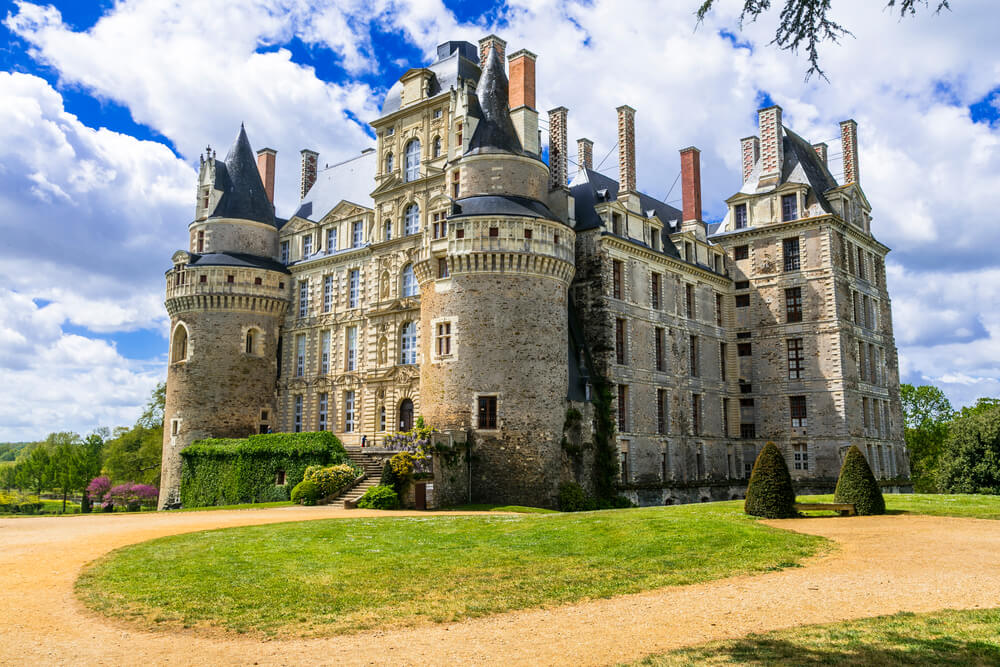 Castillo de Brissac en el valle del Loira