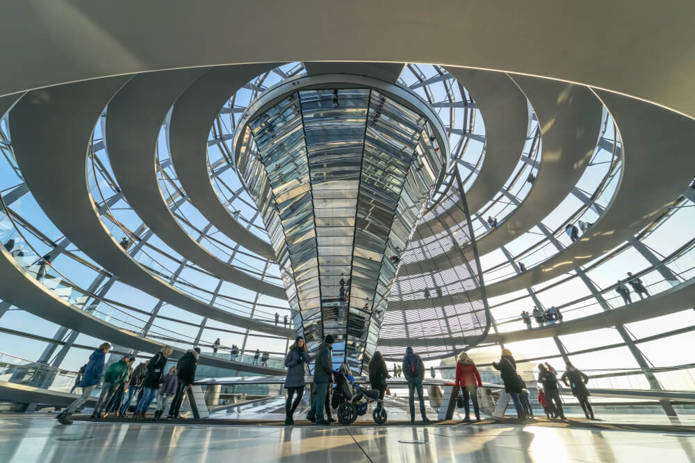 Interior de la cúpula del Reichstag