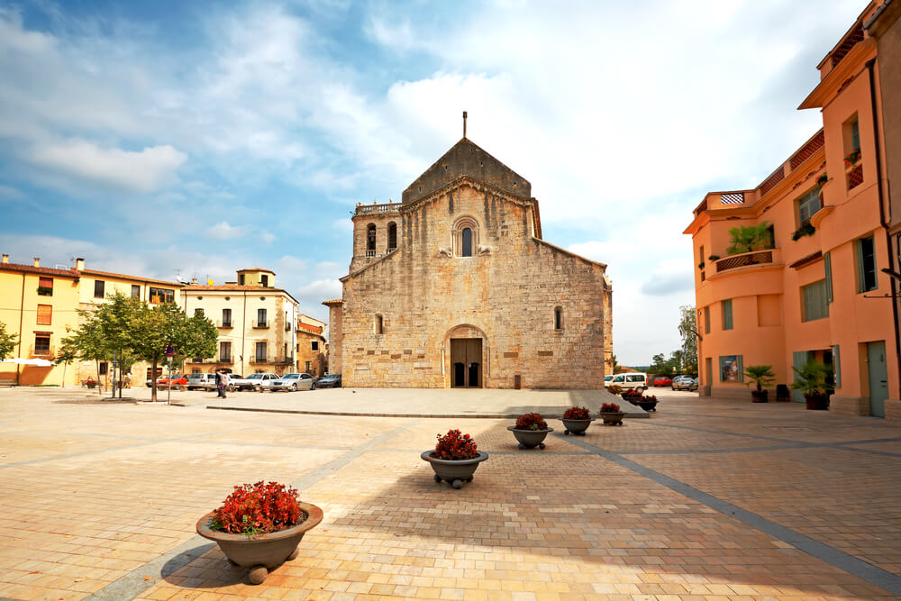 Iglesia de San Pedro en Besalú