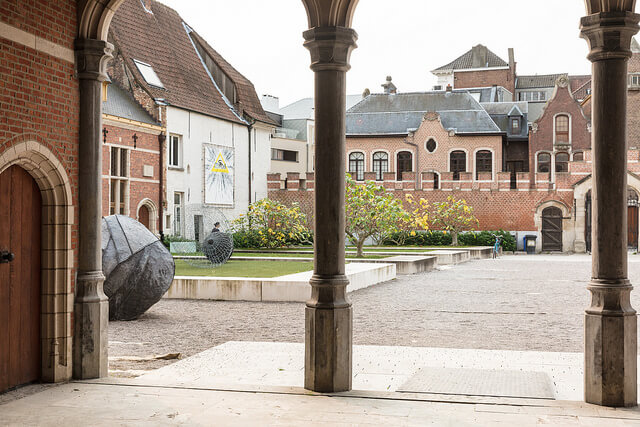 Patio del Museo Hof Van Busleyden