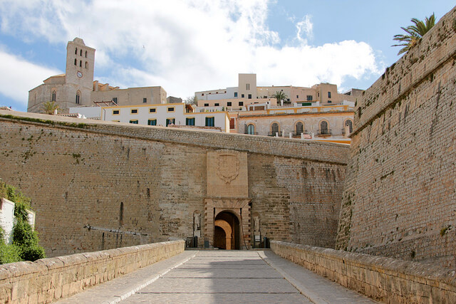 Puerta de ses Taules en Dalt Vila