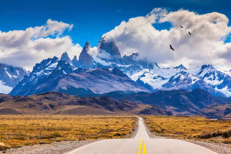 Las mejores rutas de Sudamérica para ir por tierra