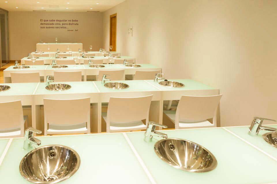 Sala de catas del Museo Torre del Vino