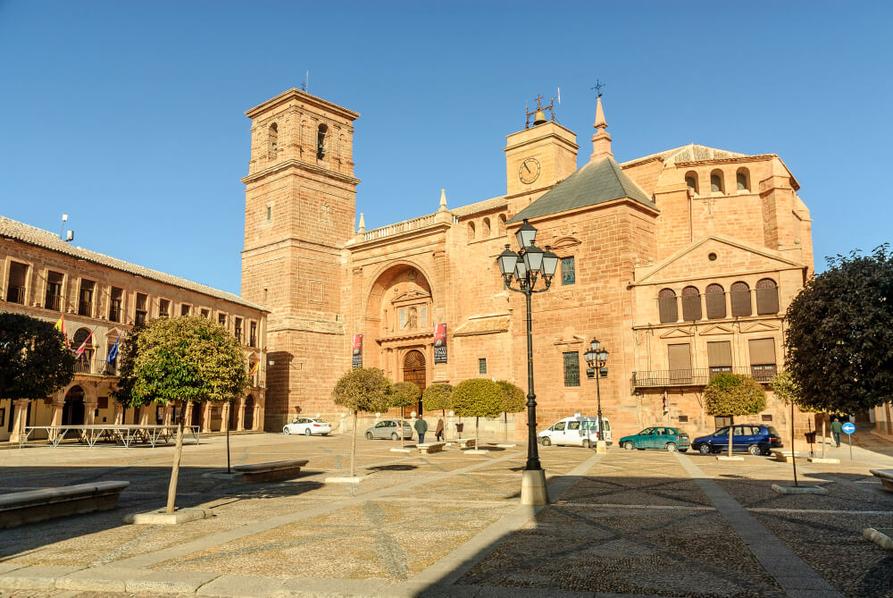 Plaza de Villanueva de los Infantes en la provincia de Ciudad Real