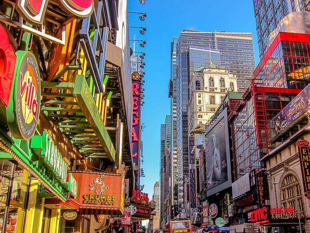 Carteles en Broadway