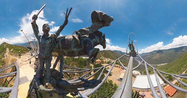 Escultura en el Parque Nacional del Chicamocha