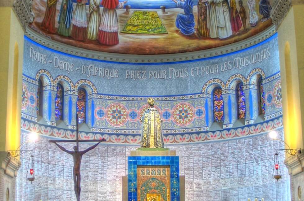 Interior de la Basílica Menor de Nuestra Señora de África