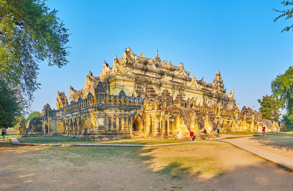 Monasterio Maha Aungmye Bonzan en Inwa
