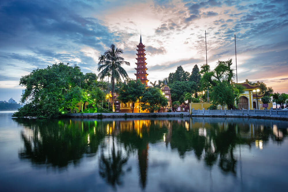 Pagoda Tran Quoc en Hanoi en Vietnam