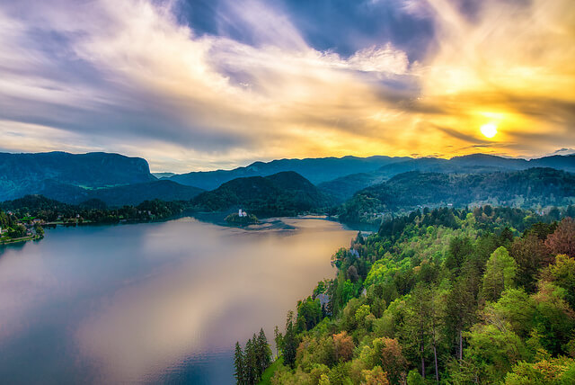 Atardecer en el lago Bled