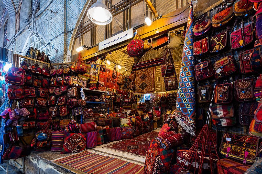 Interior del bazar de Vakil en Shiraz