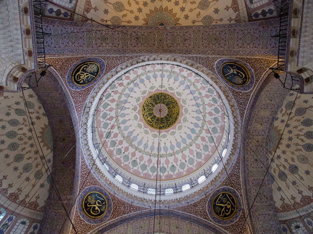Cúpula de la Mezquita Nueva de Estambul