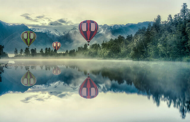 Globos sobre el lago Matheson