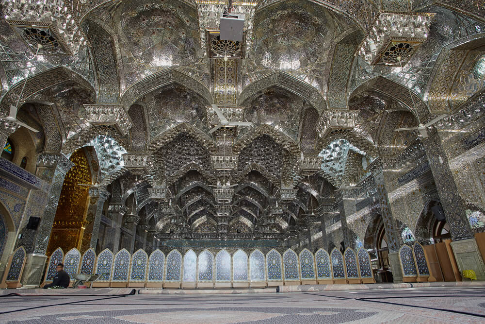 Interior del santuario Shah-e-Cheragh