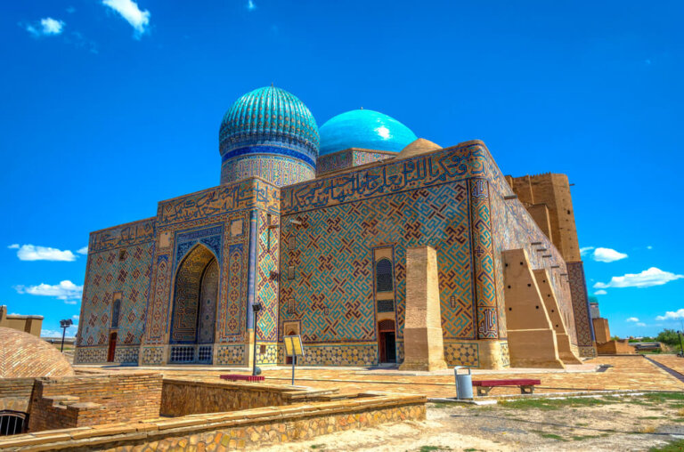 La belleza del mausoleo de Khoja Ahmad Yasawi