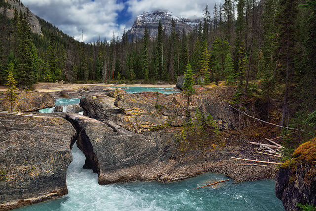 Natural Bridge en el Parque Nacional Yoho