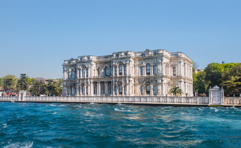 El palacio de Beylerbeyi y el barrio de Eyüp en Estambul