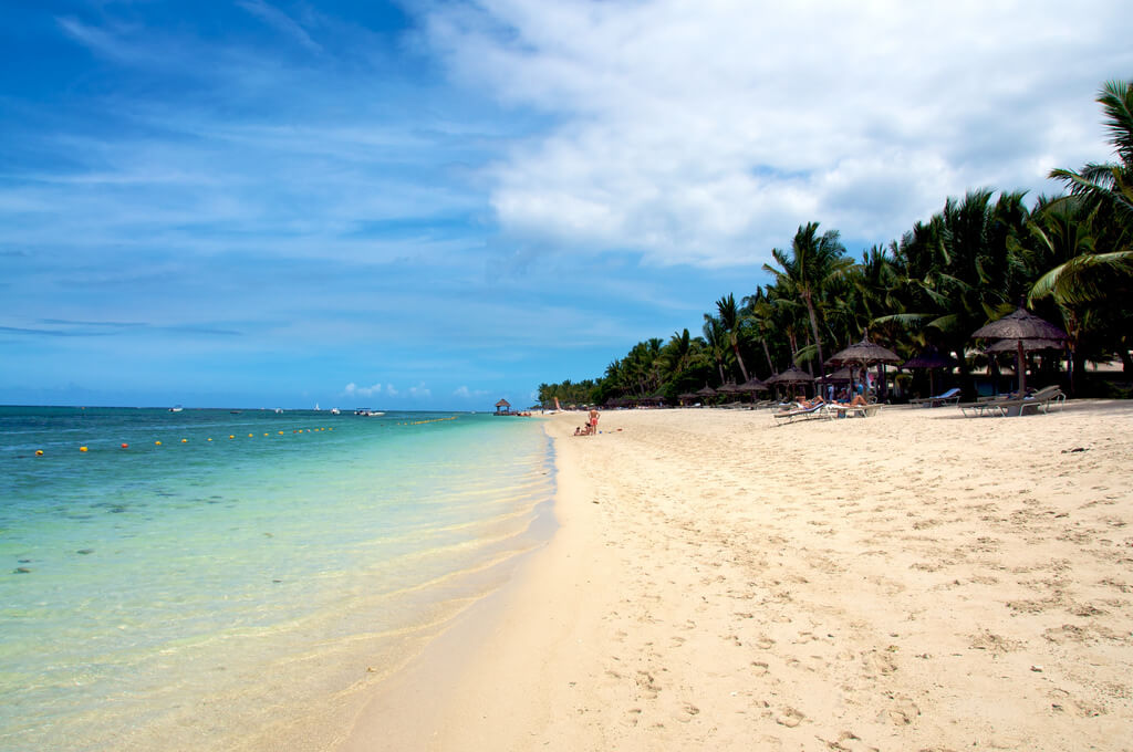 Playa cerca de Triolet