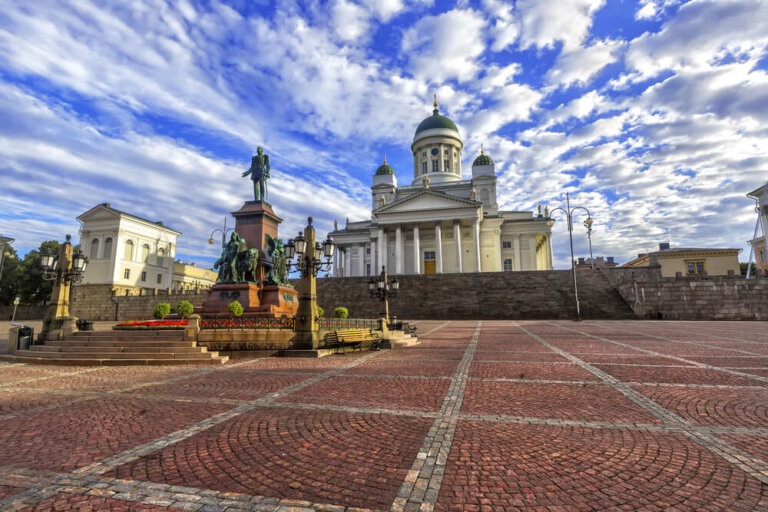 La plaza del Senado, una de las grandes atracciones de Helsinki