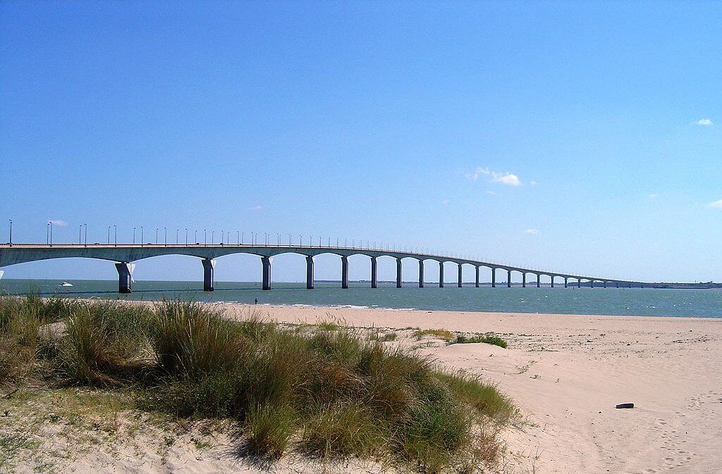 Puente de la isla de Ré