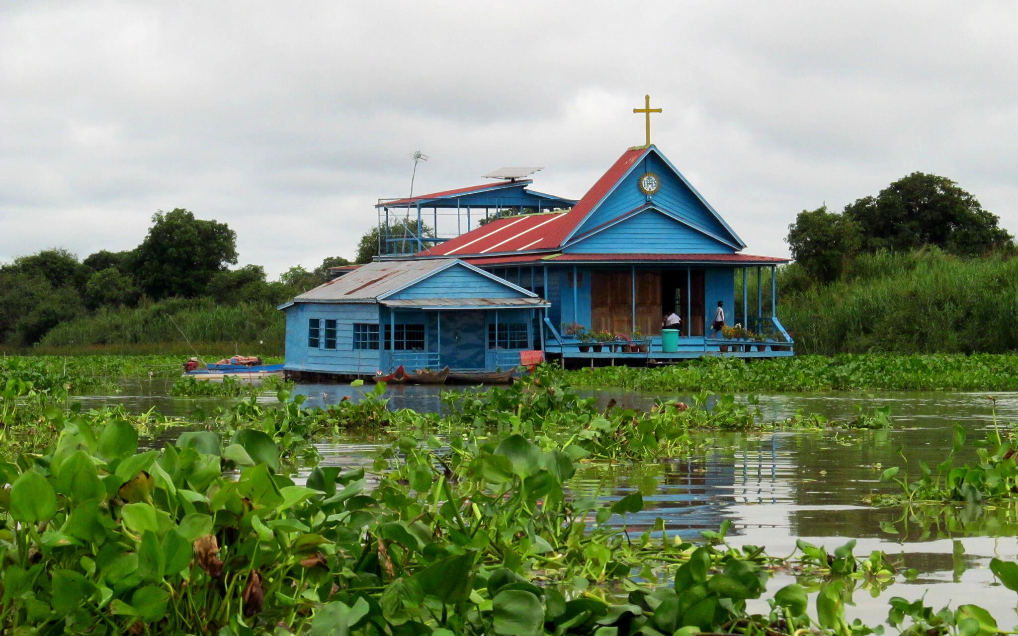 Iglesia flotante en Tonle Sap