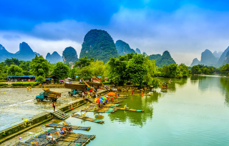 Descubre un lago para soñar en Yangshuo, China