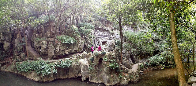 Camino hacia el templo de Lingyin