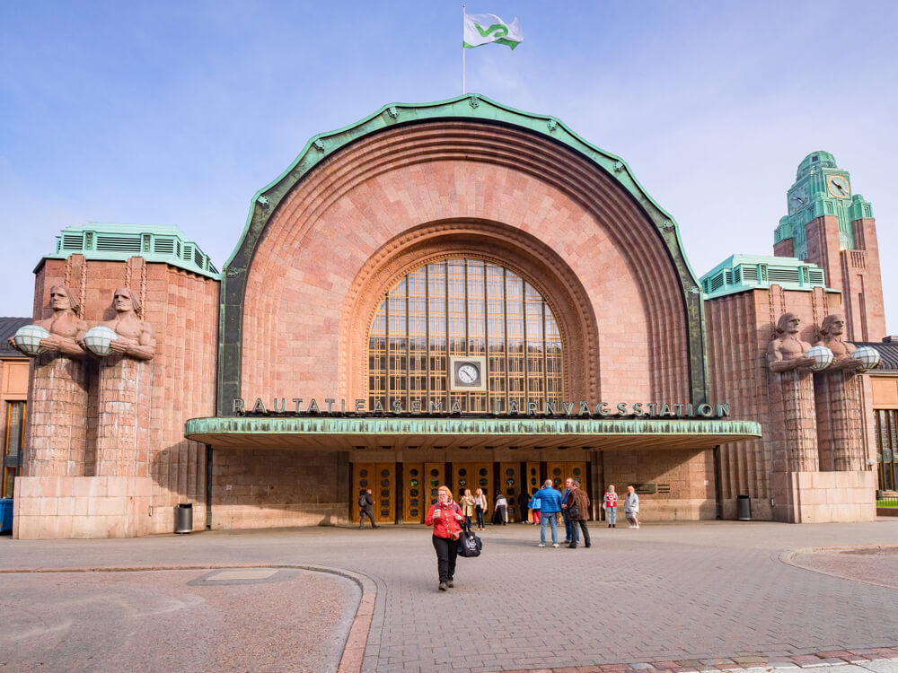 Acceso principal a la estación Central de Helsinki