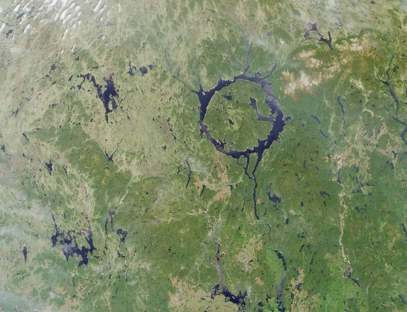 Vista aérea del lago Manicouagan