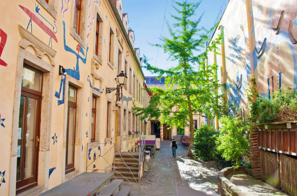 Patio de las criaturas míticas en Kunsthofpassage
