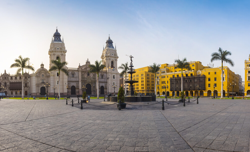 Vista de la plaza de Armas de Lima