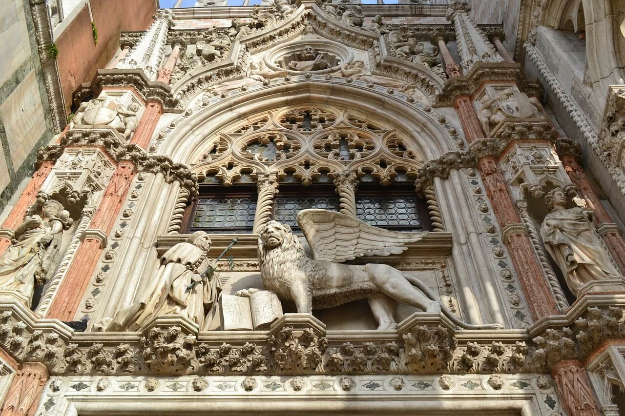 Porta della Carta en el Palacio Ducal de Venecia