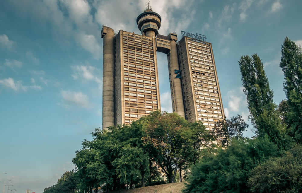 Puerta del Oeste en Novi Beograd