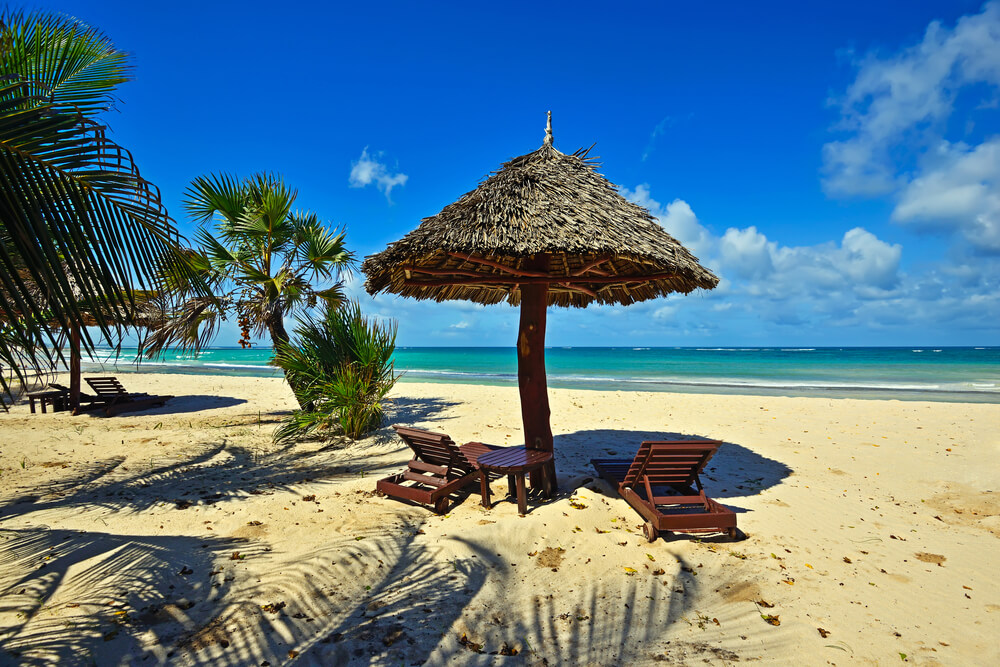 Resort en la playa Diani 
