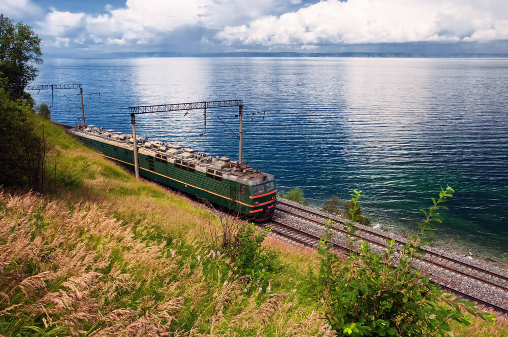Transiberiano en el lago Baikal