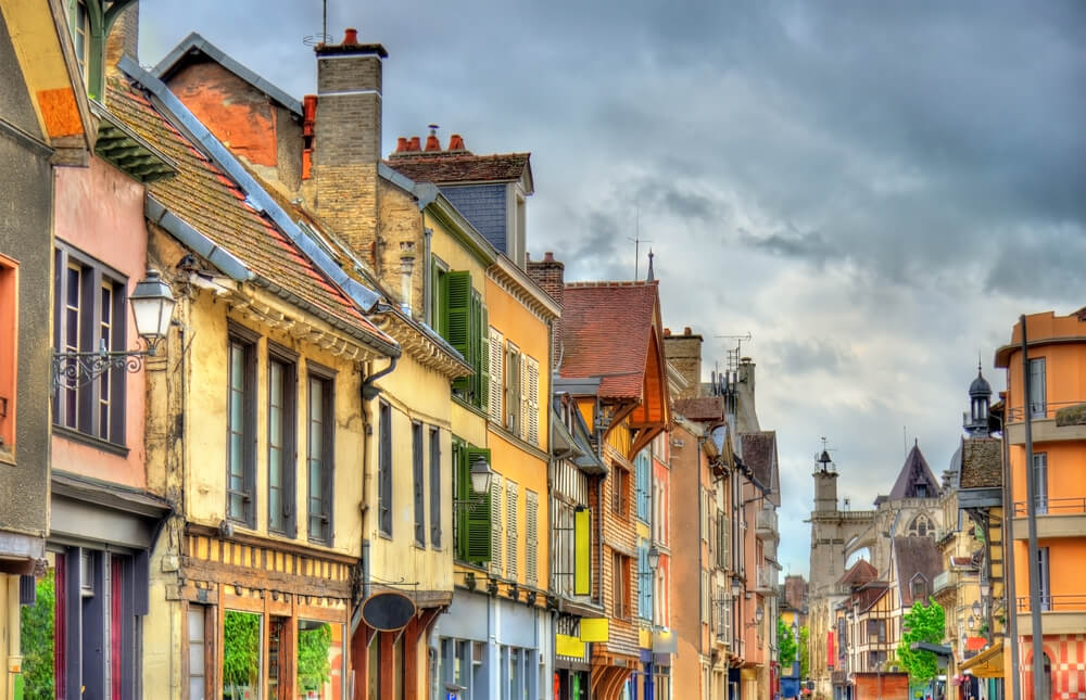 Calle de Troyes, uno de los pueblos franceses más bonitos