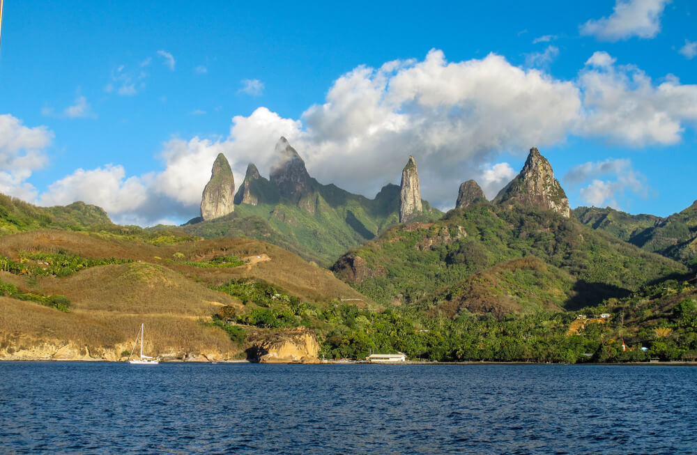 Isla de Ua Pou en el archipiélago de las Marquesas