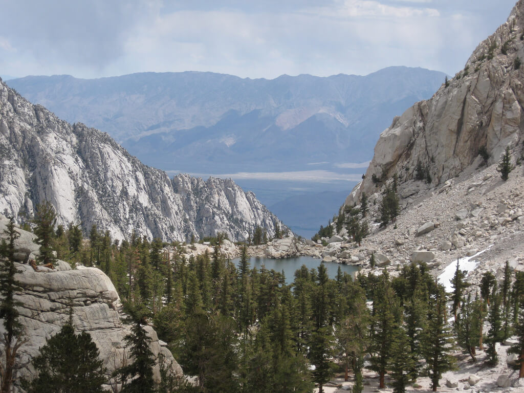 Vista del lago Lone Pine