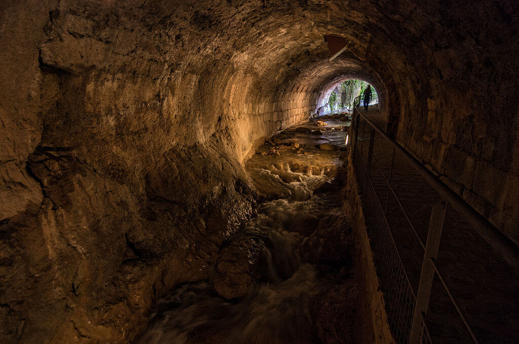 Interior de la bóveda del Cerezuelo