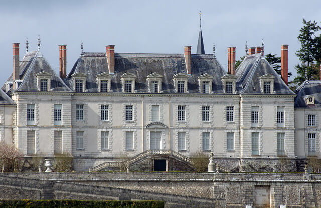 Edificio principal del castillo de Menars