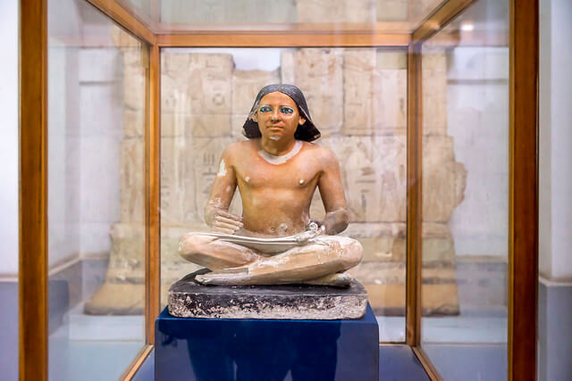 Estatua del Escriba sentado en el Museo Egipcio