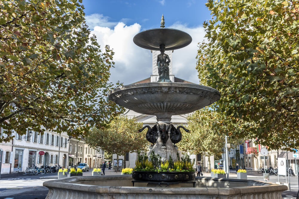 Fuente en la Place du Marché