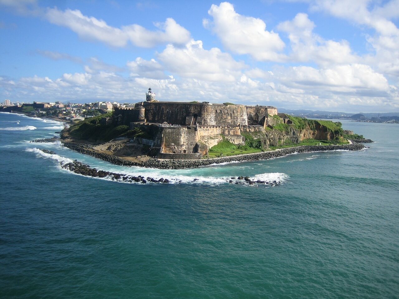 Vista del fuerte de San Felipe en San Juan