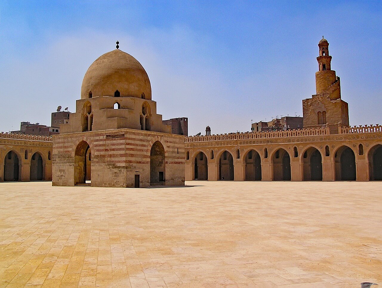 Mezquita Ibn Tulum en El Cairo
